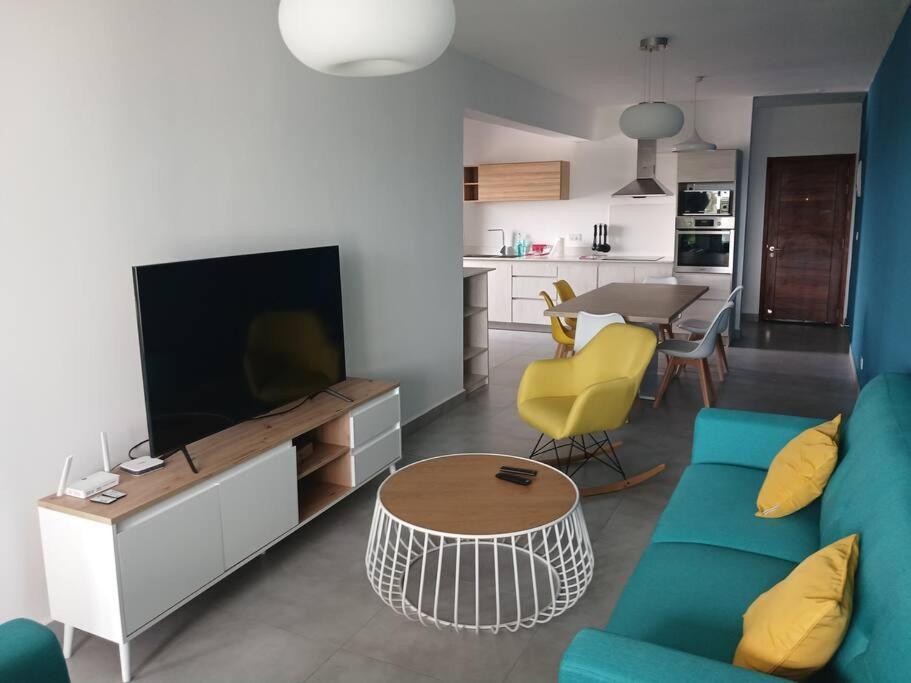Apartament Grand Contemporain Sur Proche De La